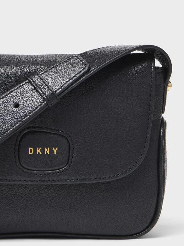商品DKNY|Washed Leather Small Crossbody,价格¥2261,第3张图片详细描述