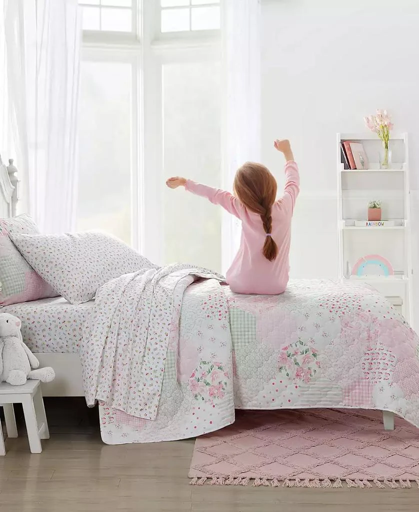 商品Laura Ashley|Ellyn Reversible 3 Piece Quilt Set,价格¥539,第5张图片详细描述