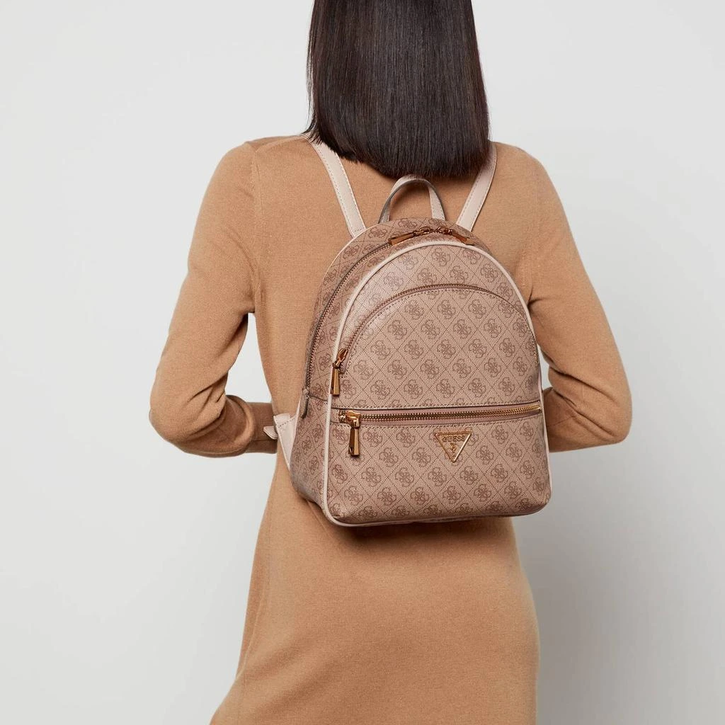 商品GUESS|Guess Women's Manhattan Large Backpack - Latte Logo,价格¥1223,第2张图片详细描述