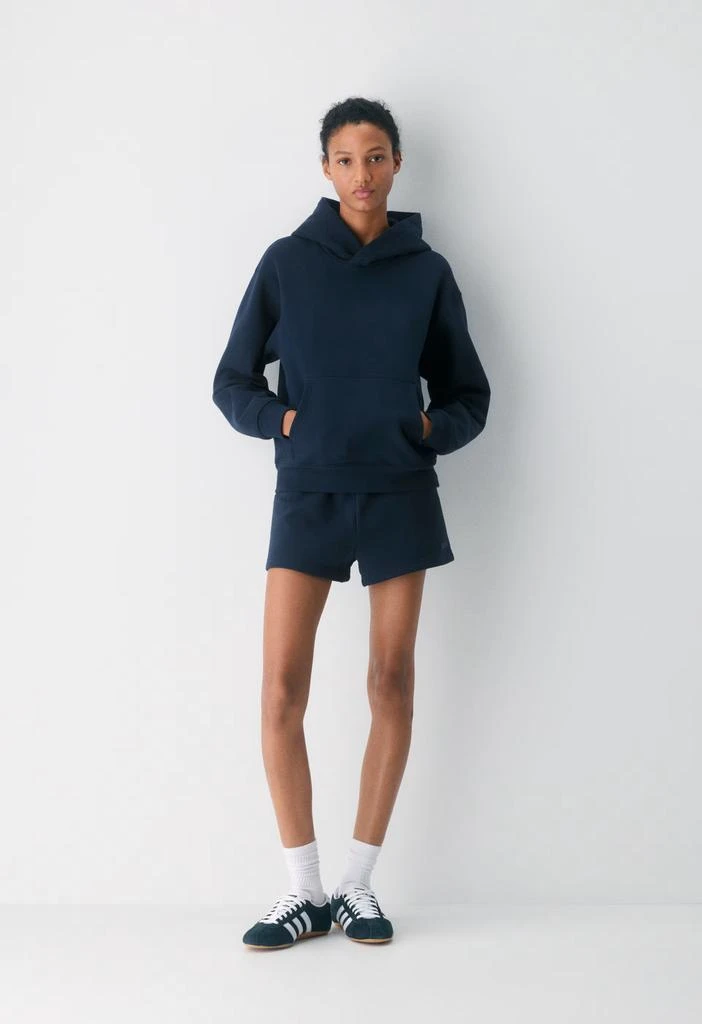 商品Aritzia|Cozy Sweatfleece Perfect Hoodie,价格¥534,第1张图片