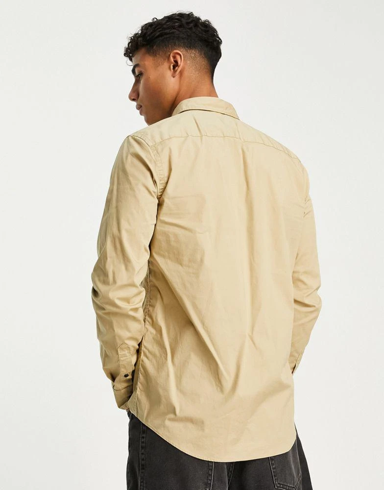 商品Calvin Klein|Calvin Klein logo stretch poplin slim fit shirt in stone,价格¥511,第2张图片详细描述