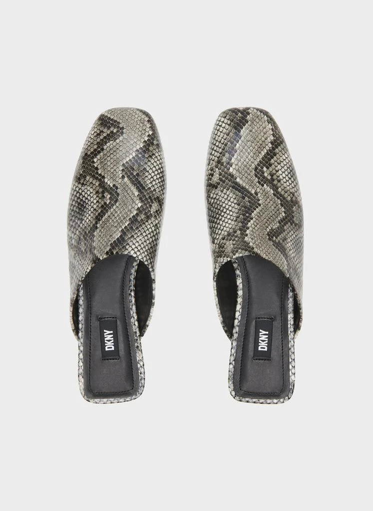 商品DKNY|Flat Python Slide,价格¥532,第3张图片详细描述