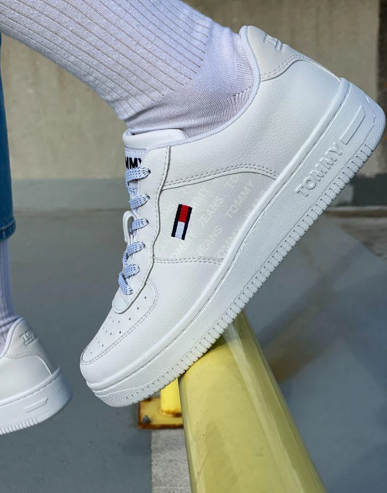商品Tommy Hilfiger|Tommy Jeans reflective basket trainer in white,价格¥815,第4张图片详细描述