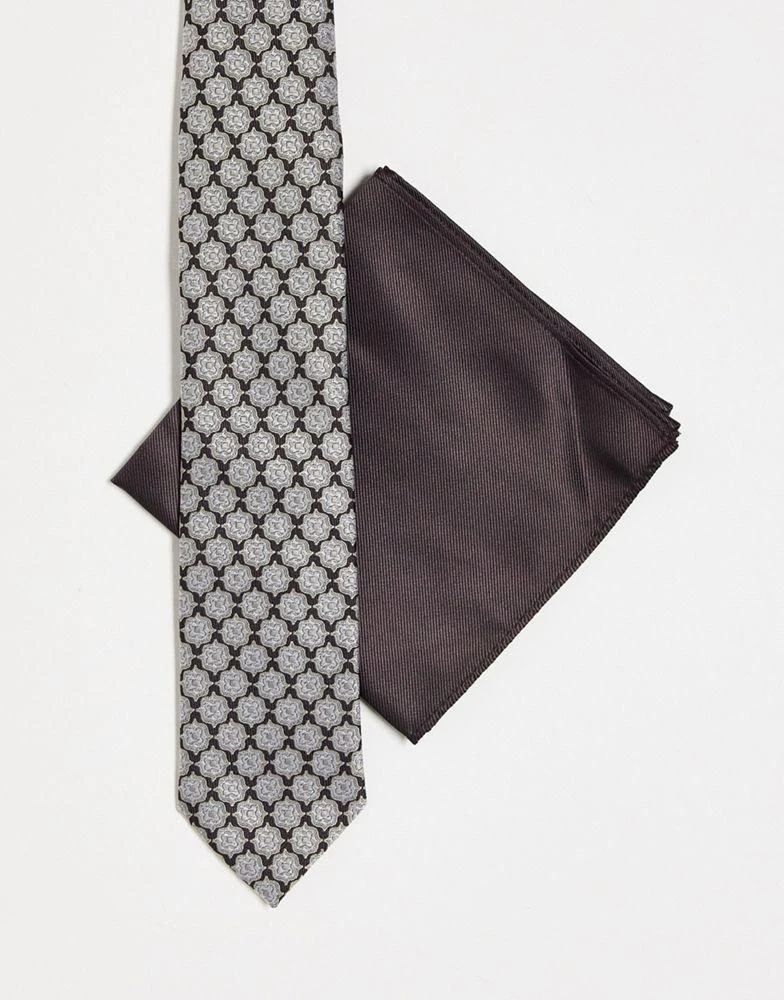 商品ASOS|ASOS DESIGN slim tie and pocket square in brown and cream 70s design,价格¥78,第1张图片