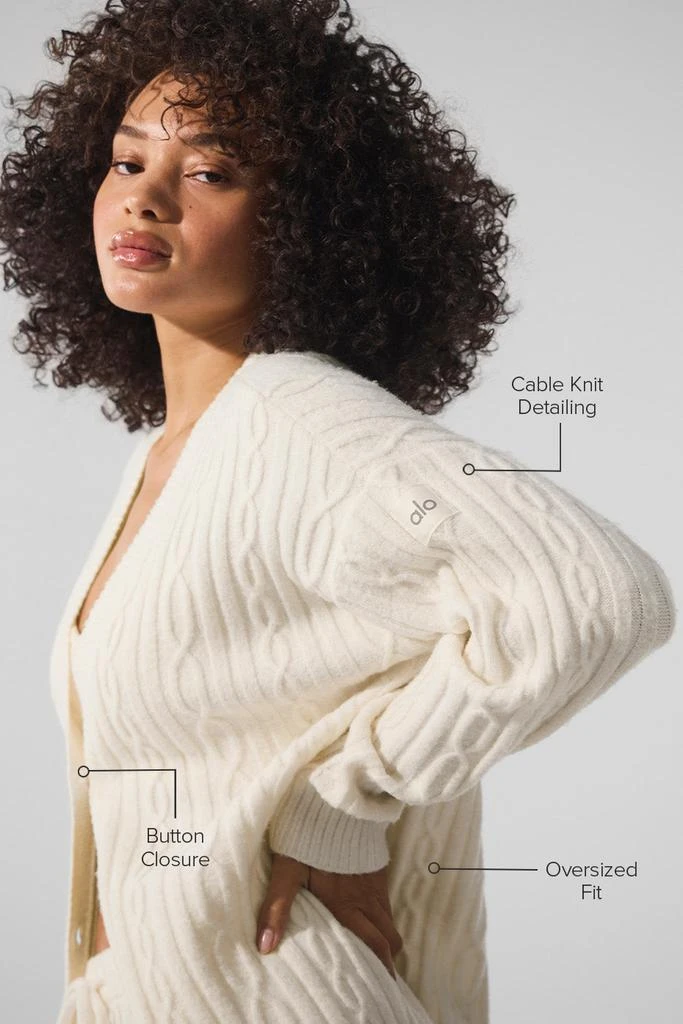 商品Alo|Cable Knit Winter Bliss Cardigan - Ivory,价格¥1290,第2张图片详细描述