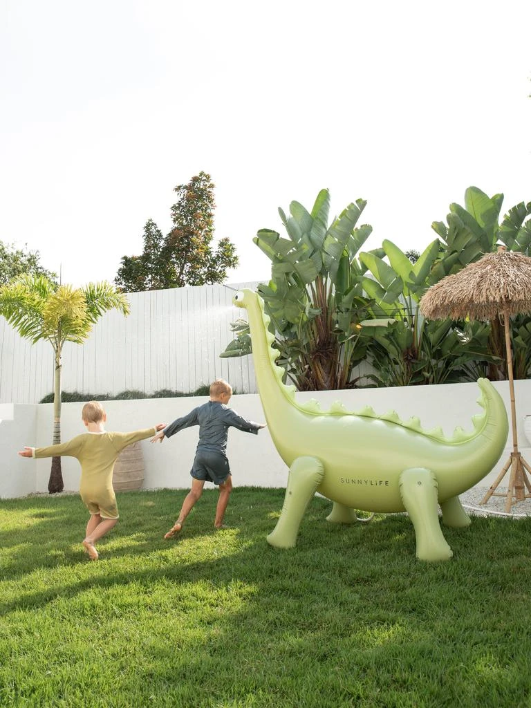 商品Sunnylife|Kids Into the Wild Dino Giant Sprinkler in Green (200cm),价格¥592,第3张图片详细描述