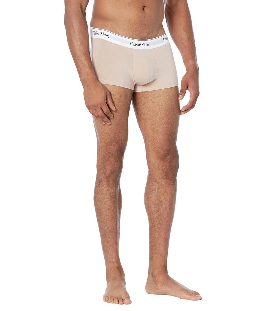 商品Calvin Klein|Modern Cotton Stretch Naturals Low Rise Trunks 3-Pack,价格¥224-¥356,第1张图片