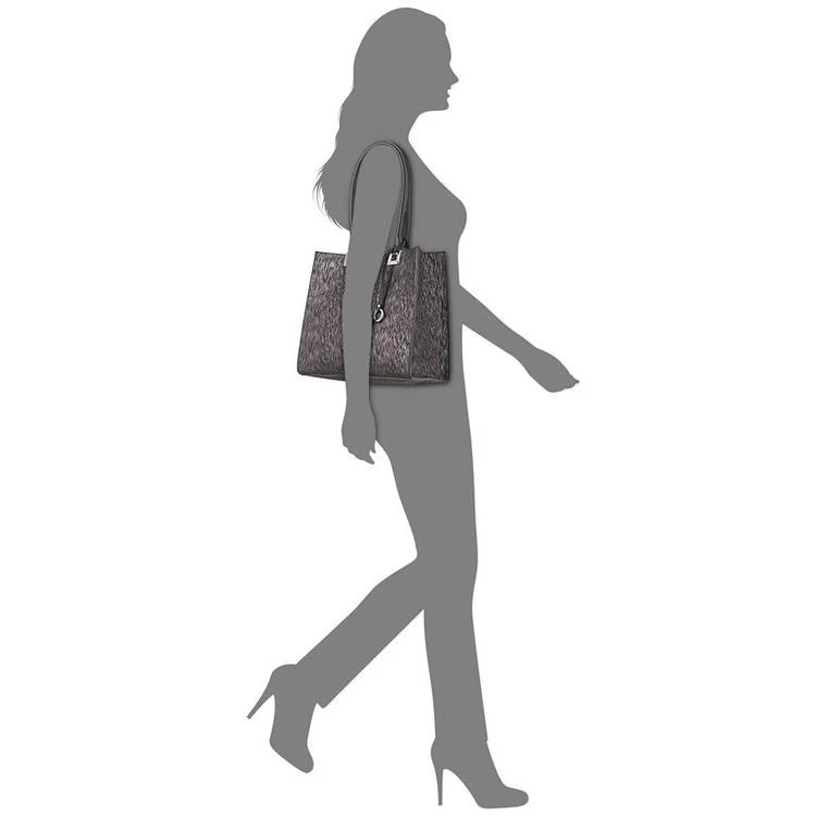 商品Calvin Klein|Juliette Medium Tote,价格¥438,第2张图片详细描述