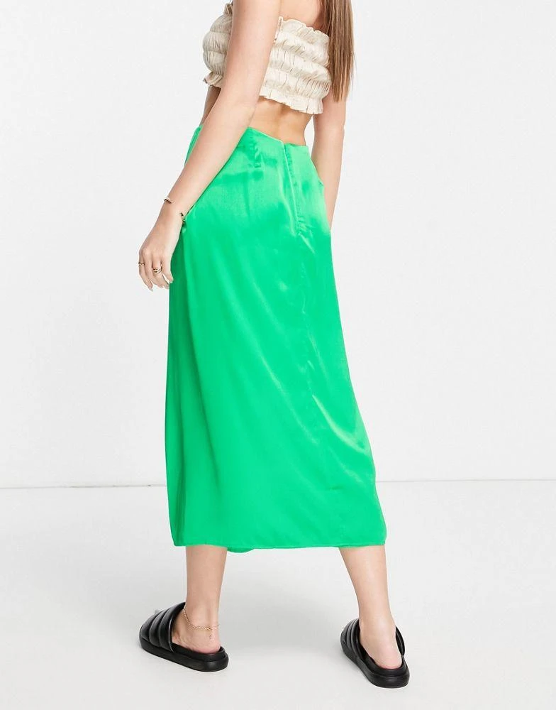 商品French Connection|French Connection satin slip skirt in light green,价格¥270,第2张图片详细描述