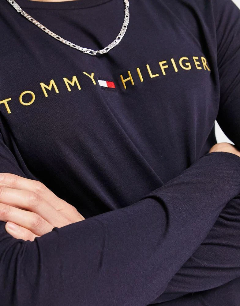 商品Tommy Hilfiger|Tommy Hilfiger lounge long sleeve t-shirt in navy,价格¥483,第3张图片详细描述