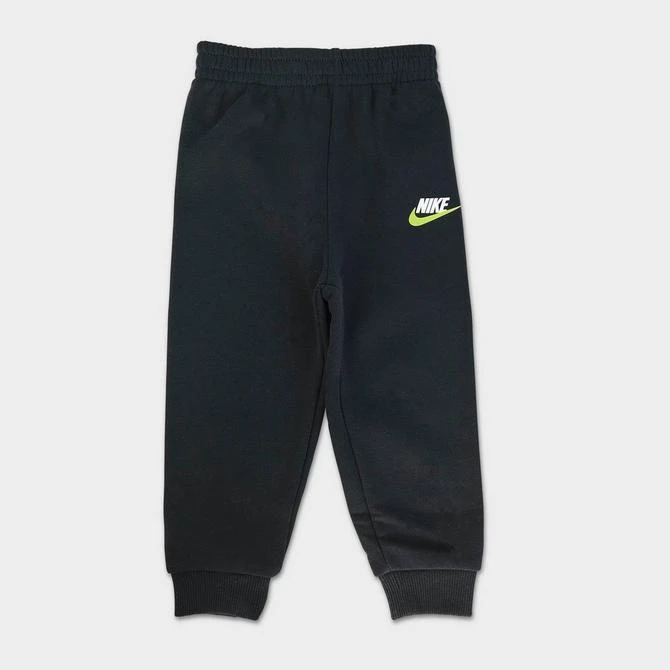 商品NIKE|Infant Nike Multi Futura Sweatshirt and Jogger Pants Set,价格¥224,第3张图片详细描述