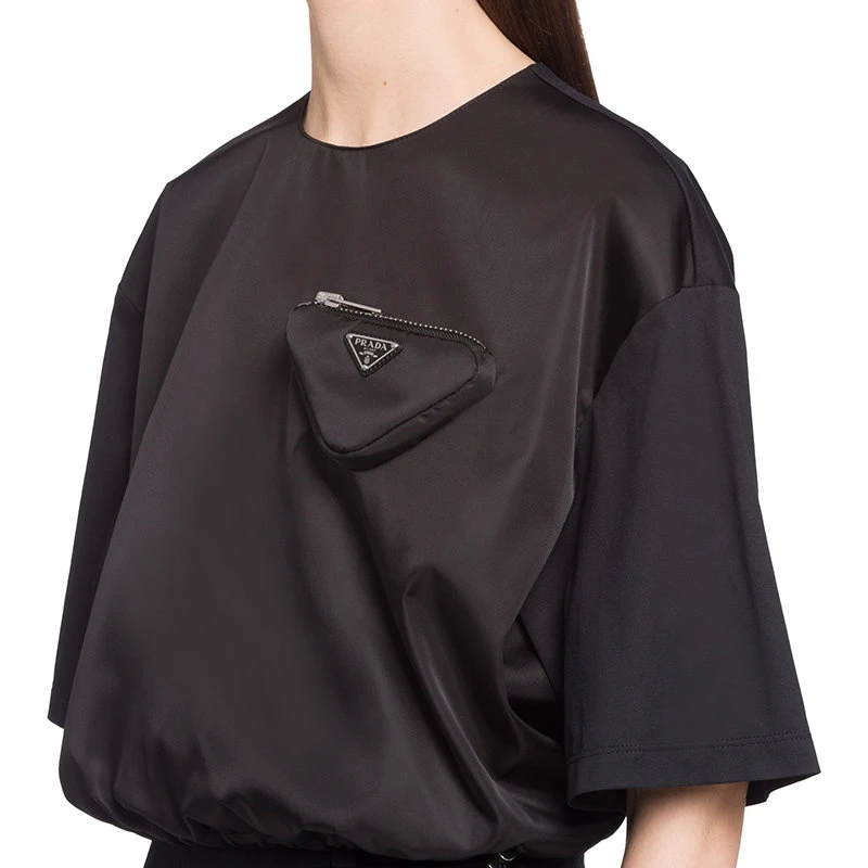 【预售3-7天】PRADA/普拉达 21年早秋 女士黑色短款现代街头风圆领针织 T 恤135696_1XBH_F0002_S_212 商品