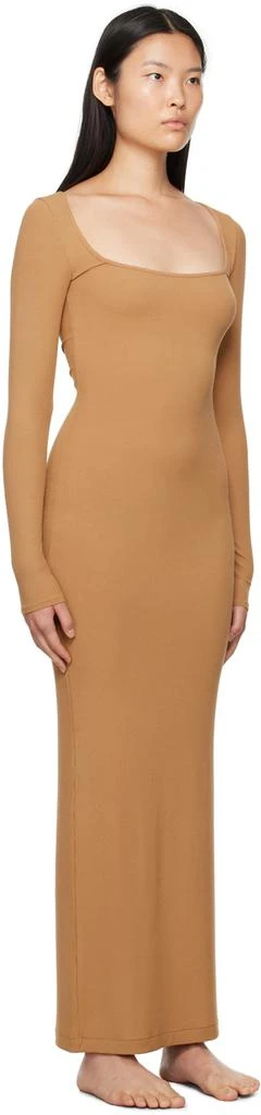 商品SKIMS|黄褐色 Soft Lounge 长袖连衣裙,价格¥808,第2张图片详细描述