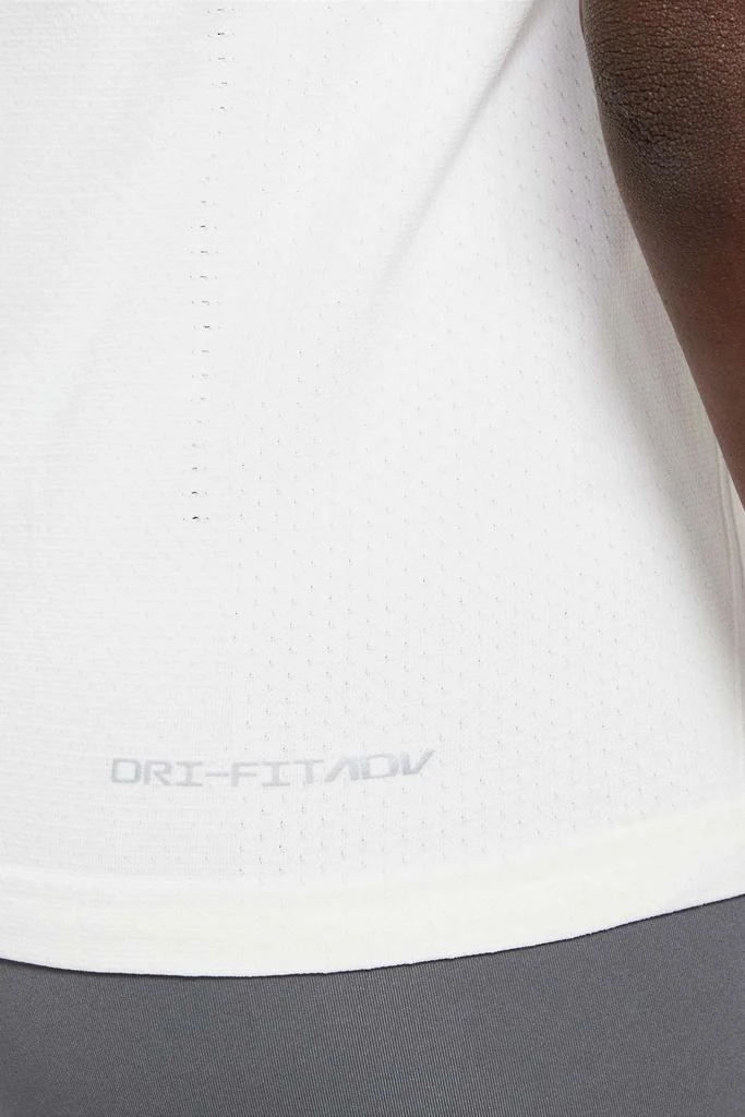 商品NIKE|Dri-FIT ADV Aura Short-Sleeve Top - White,价格¥556,第5张图片详细描述