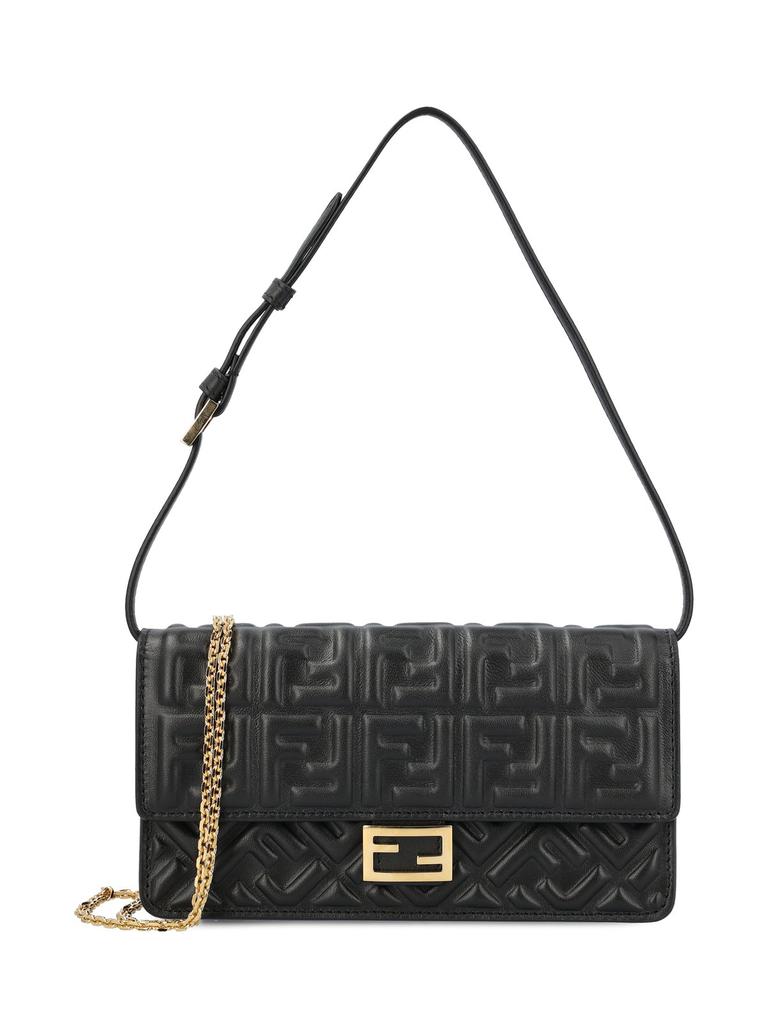 【関税&送料込】Fendi Bags Black Fendi Fendi Logo Embossed Shoulder Bag - Shoulder Bags
