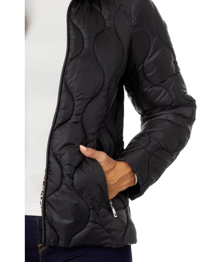 商品Michael Kors|Swirl Packable Quilt M426052C67,价格¥1074,第3张图片详细描述