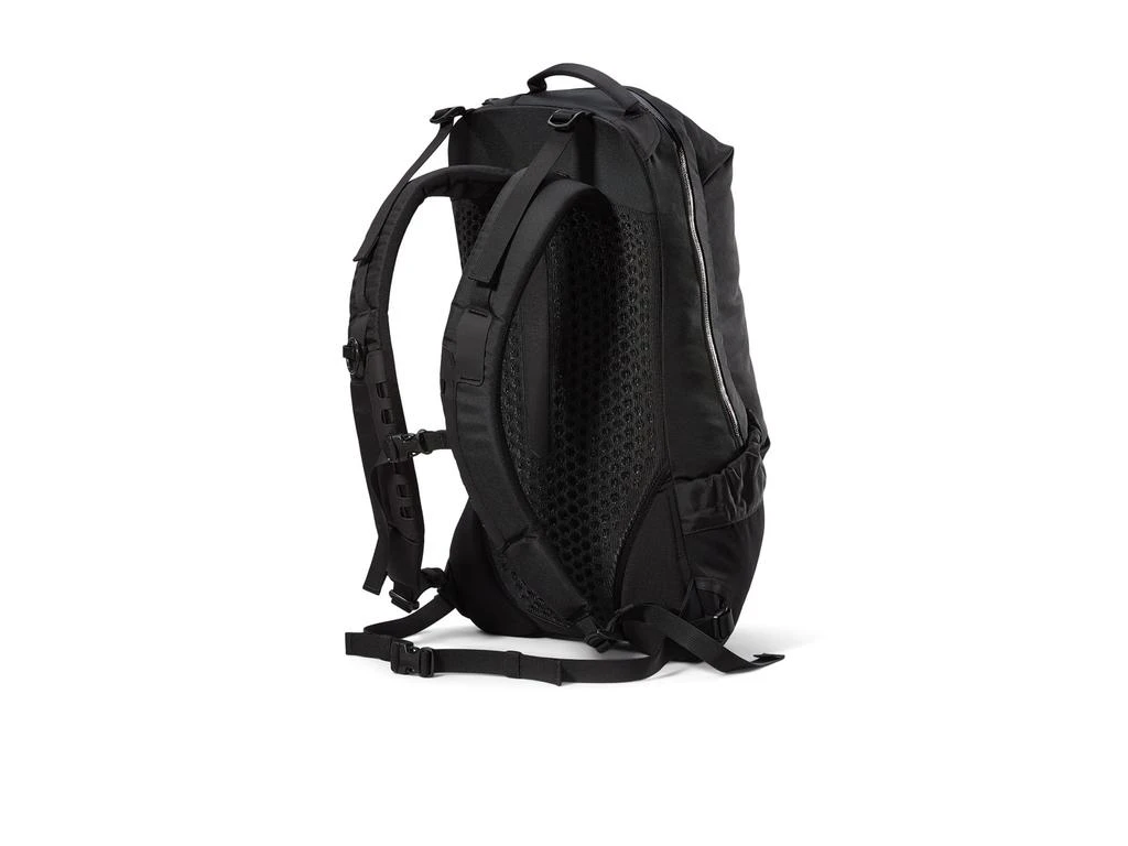 商品Arc'teryx|Arro 22 Backpack,价格¥1802,第2张图片详细描述