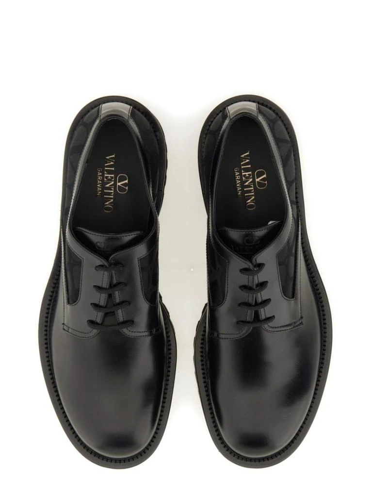 商品Valentino|Polished Leather Derby Shoe With Textured Detailing,价格¥4651,第2张图片详细描述