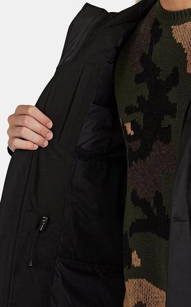 商品Canada Goose|Macculloch Down 男士羽绒服,价格¥8313,第5张图片详细描述