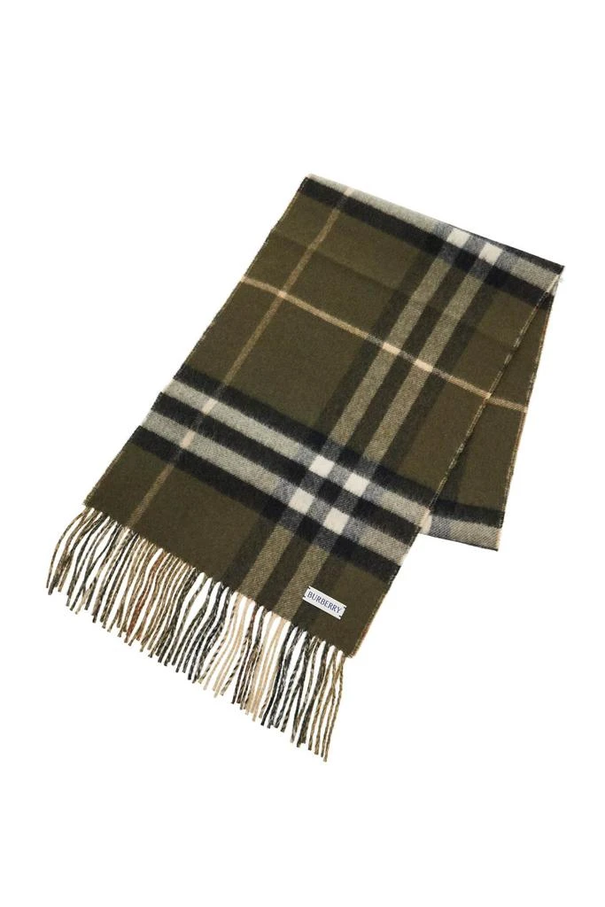 商品Burberry|reversible check cashmere scarf,价格¥2545,第3张图片详细描述