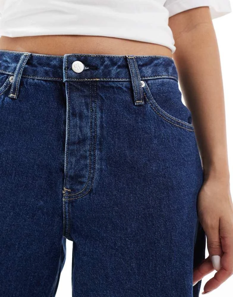 商品Calvin Klein|Calvin Klein Jeans 90s straight jeans in dark wash,价格¥567,第4张图片详细描述