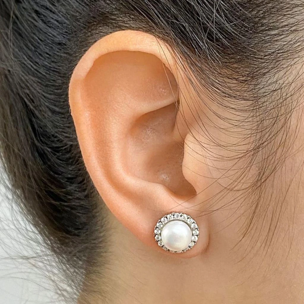 商品ADORNIA|Freshwater Pearl Halo Earrings silver,价格¥458,第2张图片详细描述