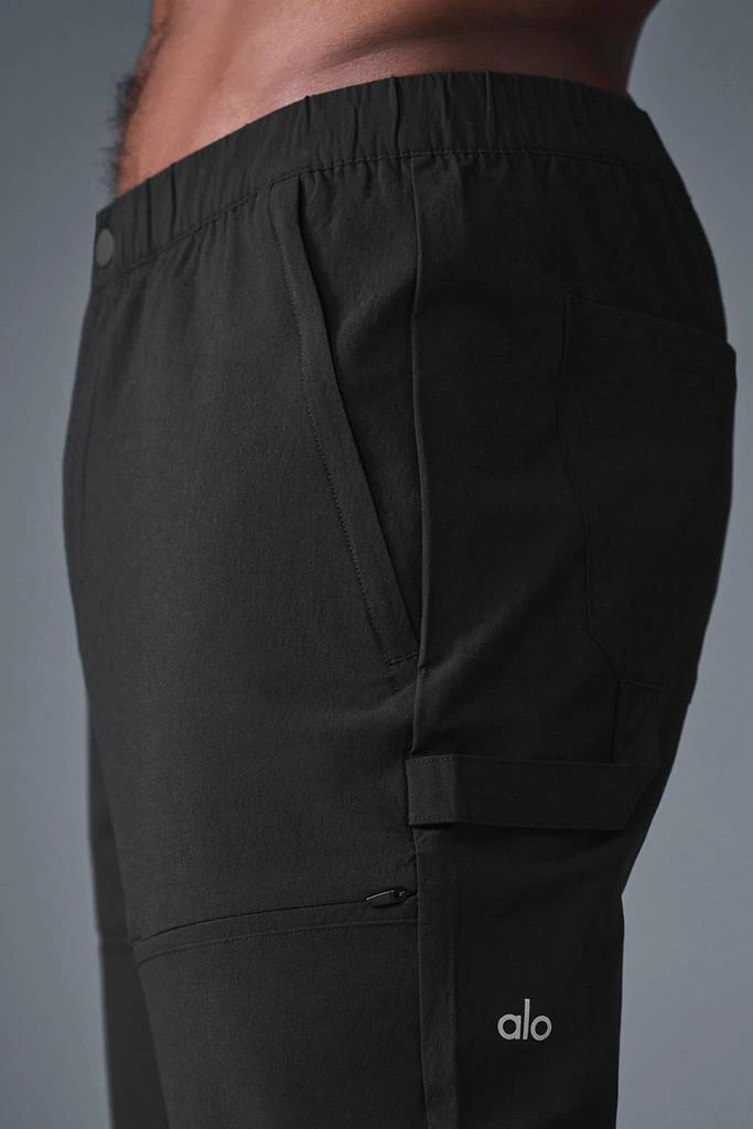 商品Alo|Co-Op Carpenter Track Pant - Black,价格¥1122,第4张图片详细描述