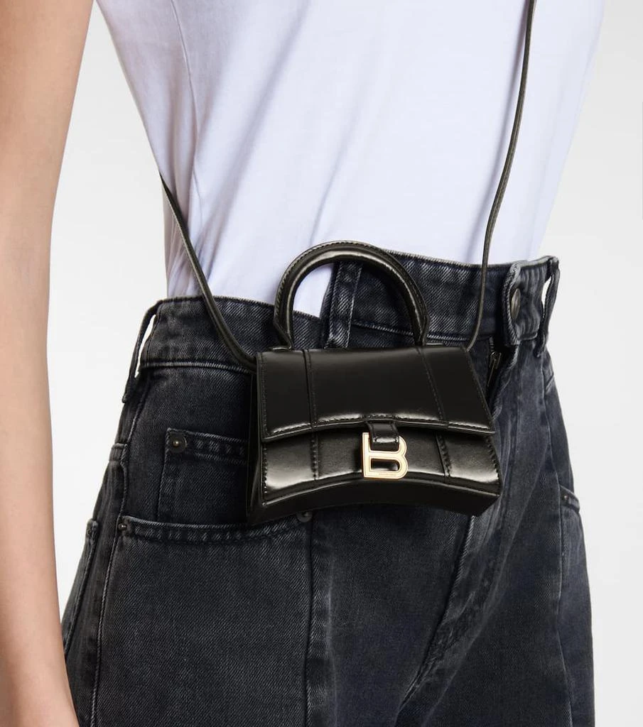 商品Balenciaga|Hourglass Mini leather crossbody bag,价格¥8432,第2张图片详细描述