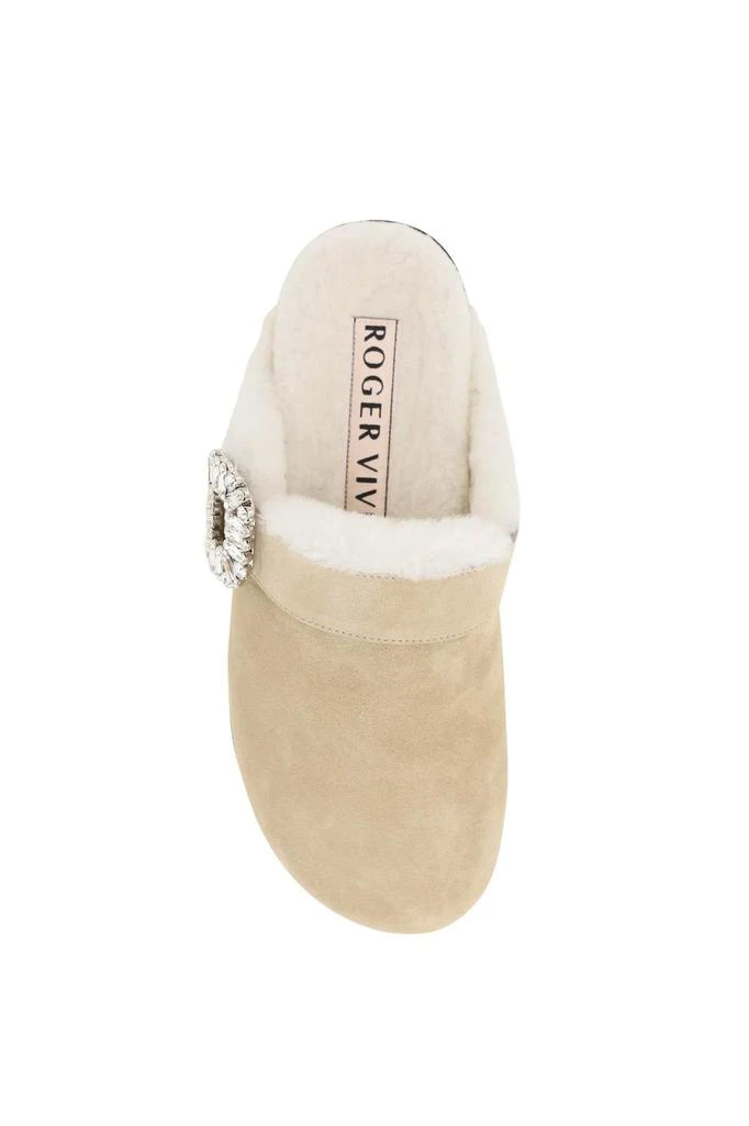 商品Roger Vivier|Roger vivier slidy viv closed toe mules with shearling,价格¥5463,第2张图片详细描述