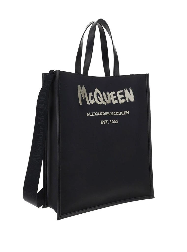 商品Alexander McQueen|Alexander McQueen Graffiti Logo Printed Tote Bag,价格¥4432,第3张图片详细描述
