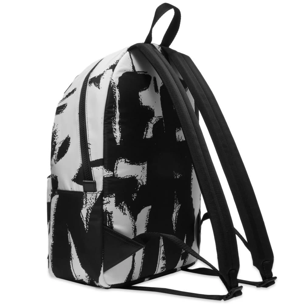 商品Alexander McQueen|Alexander McQueen All Over Graffiti Logo Backpack,价格¥3357,第2张图片详细描述