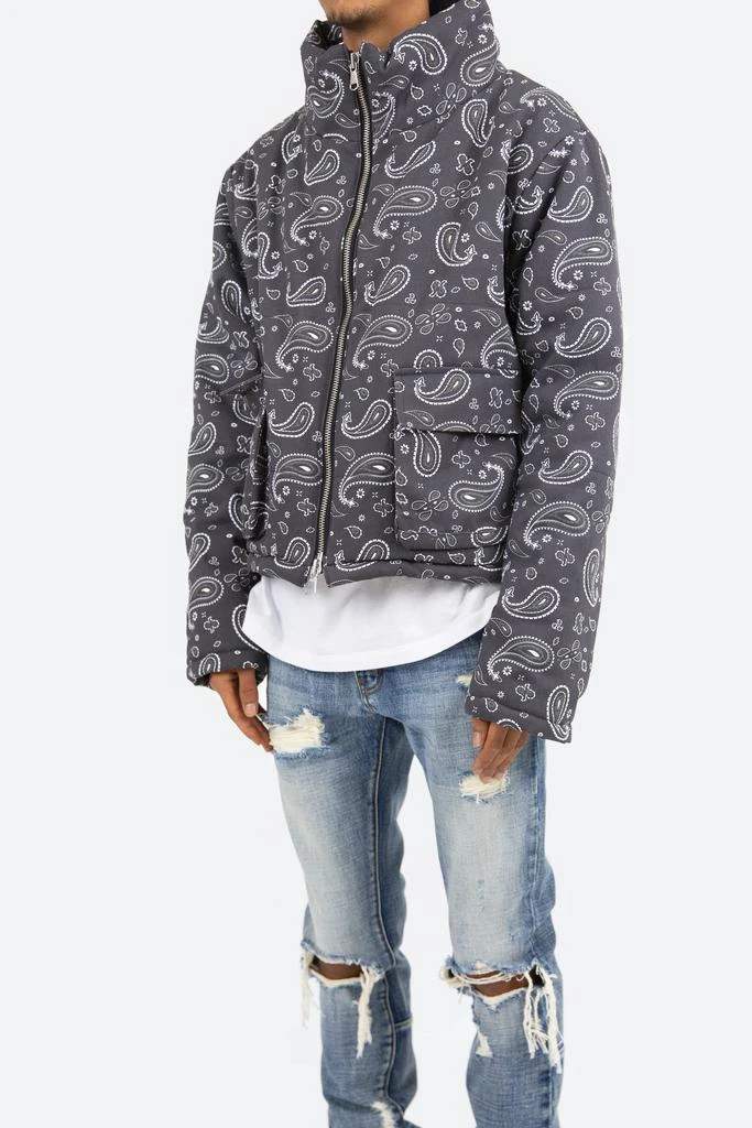 商品MNML|Paisley Cropped Puffer - Black,价格¥739,第4张图片详细描述