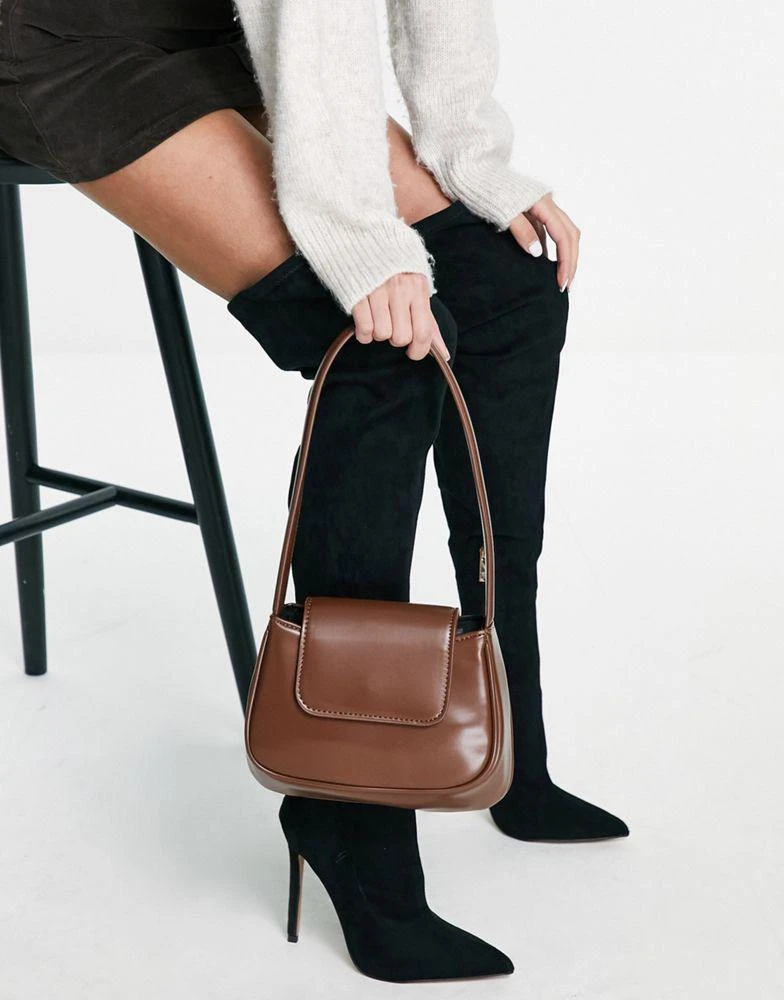 商品ASOS|ASOS DESIGN curved shoulder bag with flap in chocolate,价格¥87,第3张图片详细描述