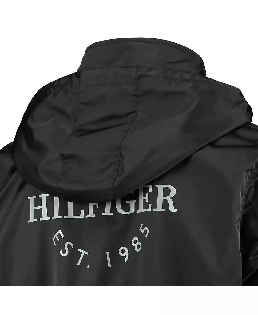 商品Tommy Hilfiger|Men's Black, Gray Chicago Blackhawks Anorak Quarter-Zip Hoodie Jacket,价格¥838,第5张图片详细描述