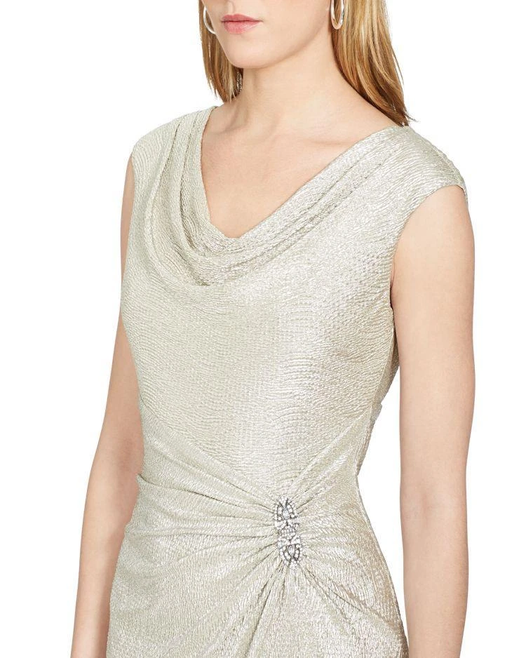 商品Ralph Lauren|Lauren Ralph Lauren Brooch-Accent Metallic Gown,价格¥942,第5张图片详细描述
