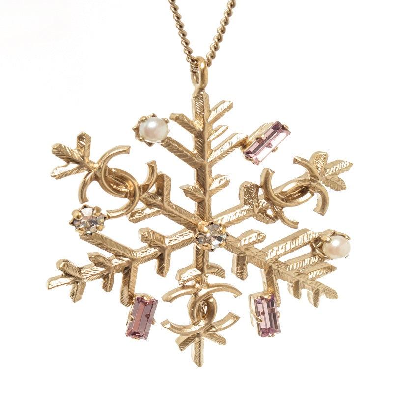 Chanel Gold Metal CC Snowflake Necklace商品第3张图片规格展示