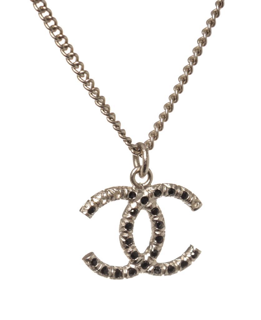 商品[二手商品] Chanel|Chanel Silver CC Logo Rhinestone Necklace,价格¥9266,第5张图片详细描述