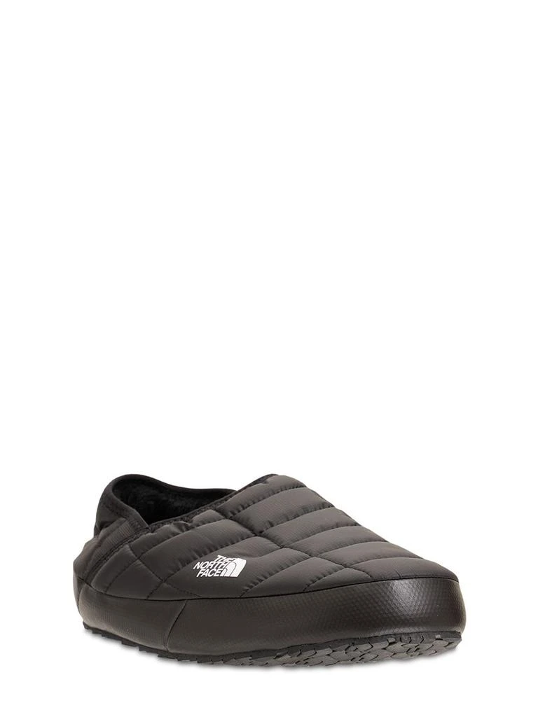 商品The North Face|Thermoball Traction Loafers,价格¥633,第2张图片详细描述