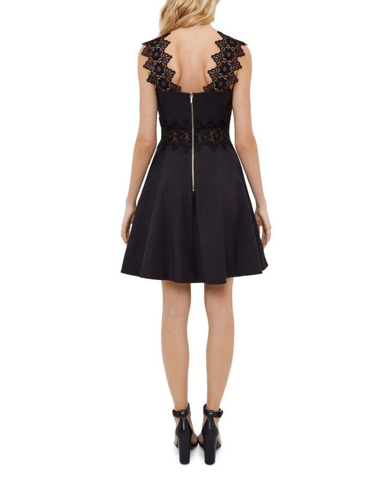 商品Ted Baker London|Ted Baker Lace Detail Dress,价格¥1652,第2张图片详细描述