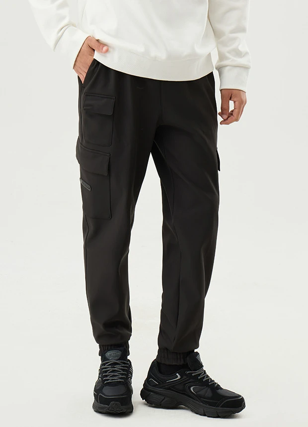 商品【预售商品15天发货】 LE COQ SPORTIF|毛绒卡其风格休闲裤 QP423EPTO3-BLK0,价格¥637,第1张图片