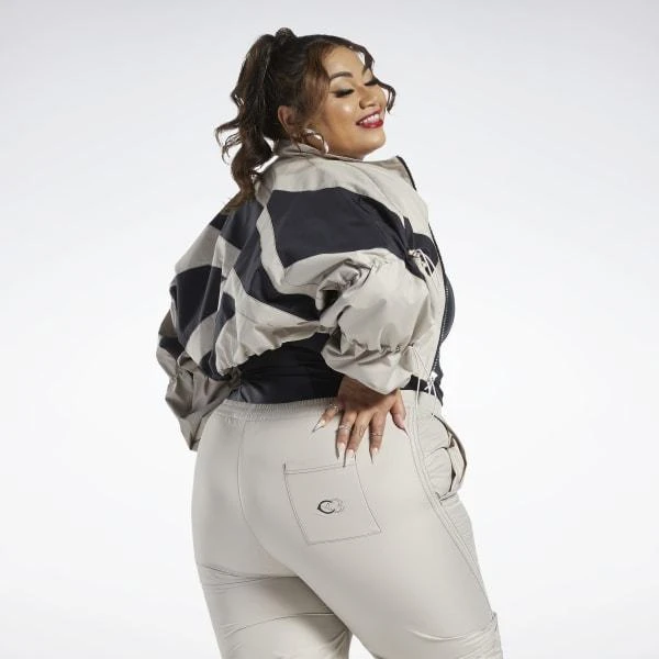 商品Reebok|Cardi B Woven Crop Jacket (Plus Size),价格¥362,第2张图片详细描述