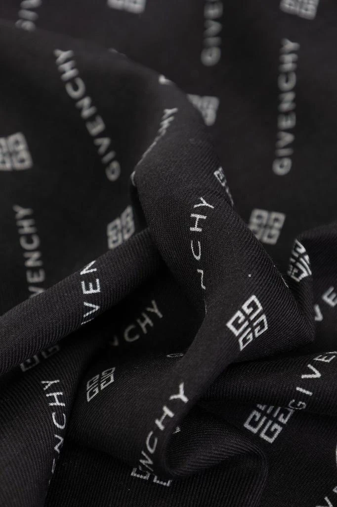 商品Givenchy|Givenchy Monogrammed Frayed Edge Scarf,价格¥1687,第2张图片详细描述
