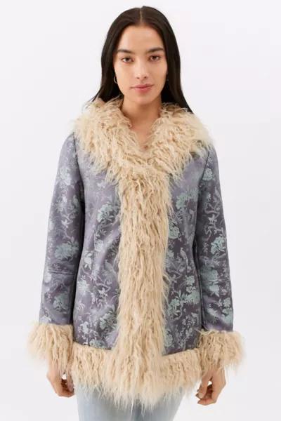 UO Amber Brocade Faux Fur Coat商品第6张图片规格展示