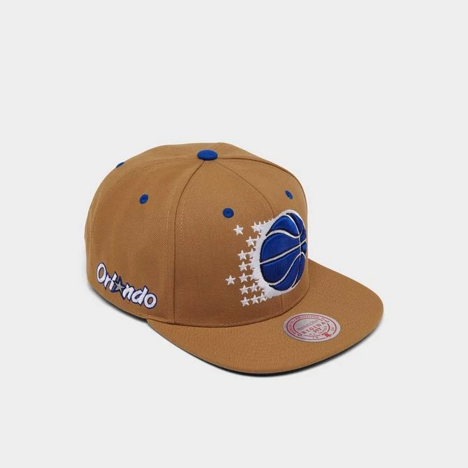商品Mitchell and Ness|Mitchell & Ness Orlando Magic NBA Wheat Hardwood Classics Snapback Hat,价格¥112,第2张图片详细描述