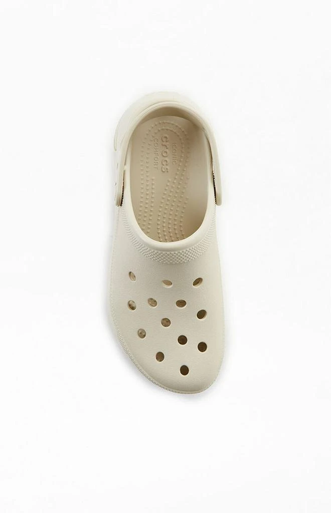 商品Crocs|Women's Classic Mega Crush Clogs,价格¥390,第5张图片详细描述