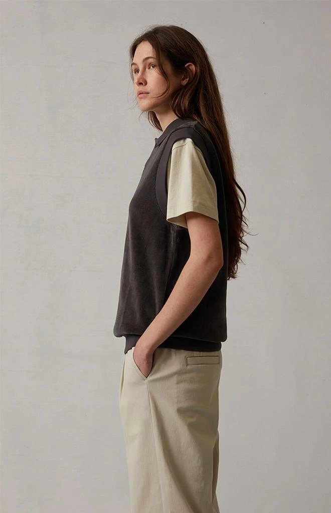 商品Essentials|Women's Iron Velour Sleeveless Sweatshirt,价格¥215,第3张图片详细描述