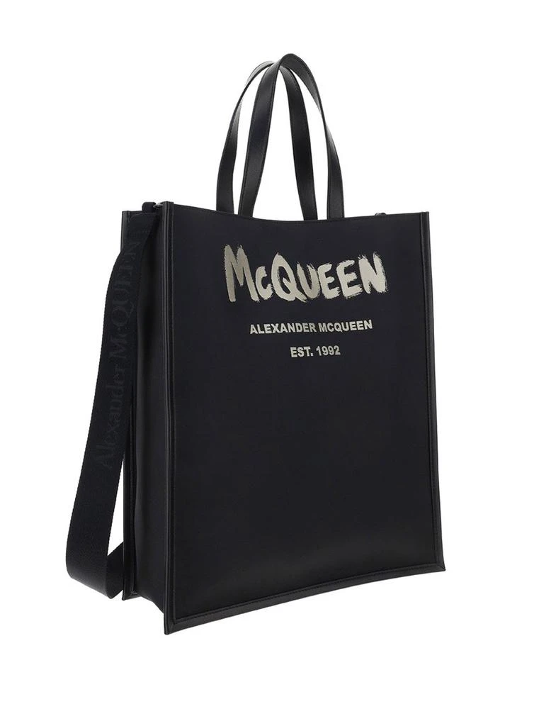 商品Alexander McQueen|Alexander McQueen Graffiti Logo Printed Tote Bag,价格¥4275,第3张图片详细描述