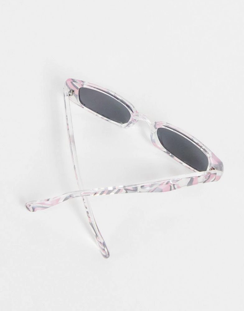 商品ASOS|ASOS DESIGN slim rectangle sunglasses with smoke lens in pink marble effect - MULTI,价格¥53,第2张图片详细描述