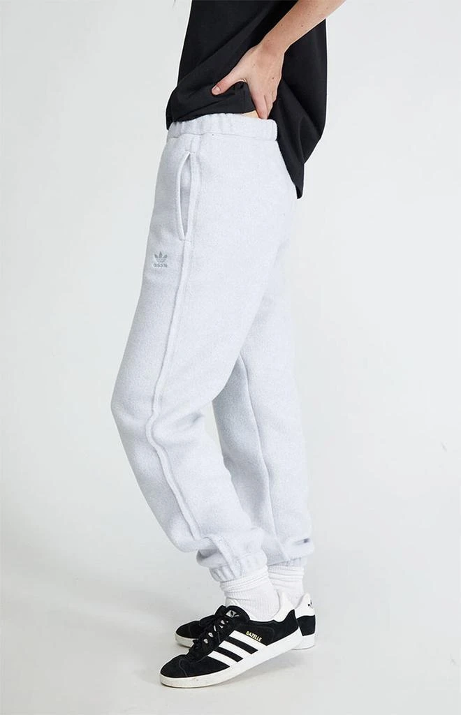 商品Adidas|Adicolor Heather Grey Polar Fleece Sweatpants,价格¥240,第3张图片详细描述