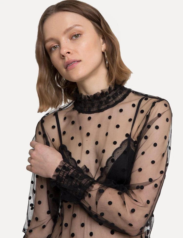 商品Pixie Market|Black Sheer Polka Dot Mesh Top,价格¥406,第5张图片详细描述